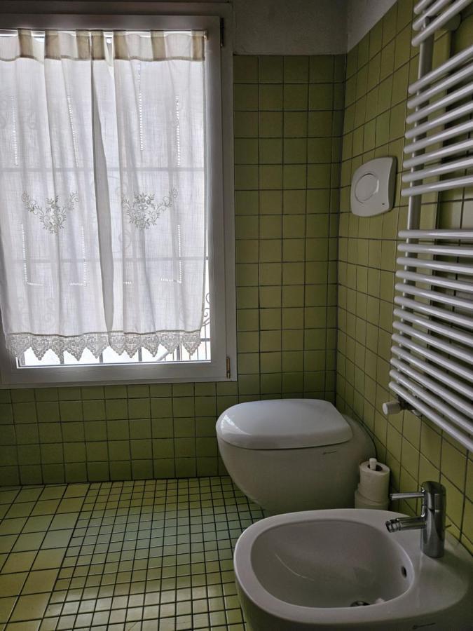 Vm Siro Comi Apartment Pavia Bagian luar foto