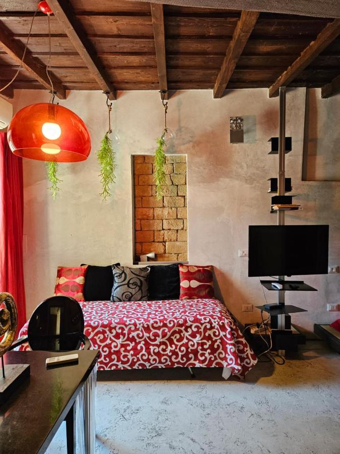 Vm Siro Comi Apartment Pavia Bagian luar foto