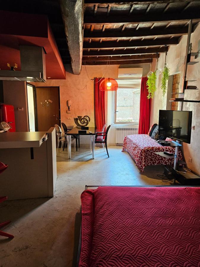 Vm Siro Comi Apartment Pavia Bagian luar foto