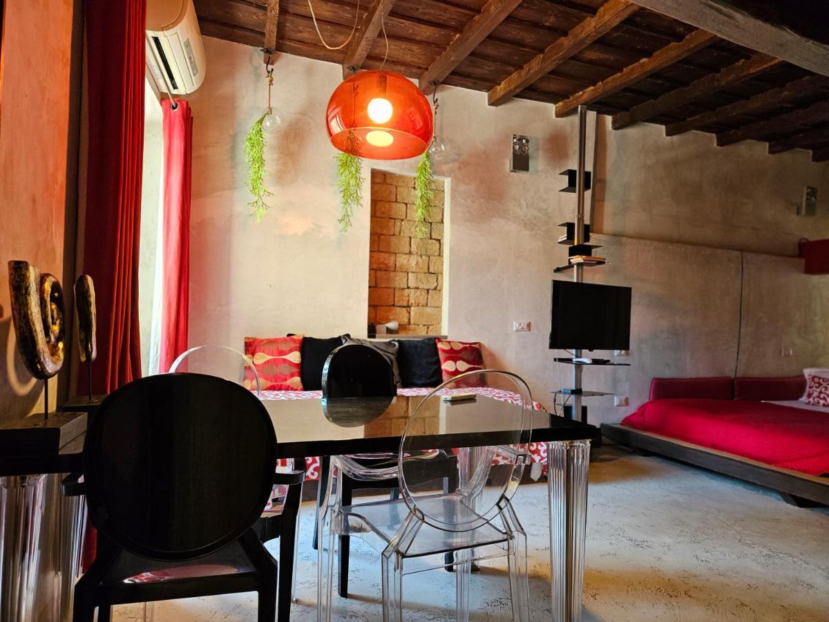 Vm Siro Comi Apartment Pavia Bagian luar foto